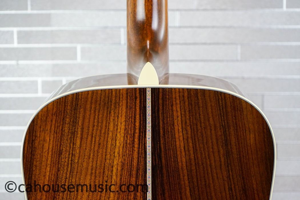 D Robert Goetzl 11 –  Martin Custom Acoustic Guitar Artist 1 of 1 Hand-Painted