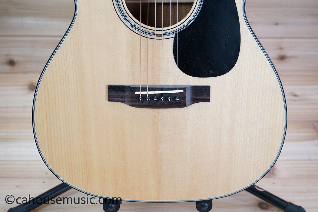 Blueridge BR-43 Contemporary Series 000 Acoustic Guitar Used