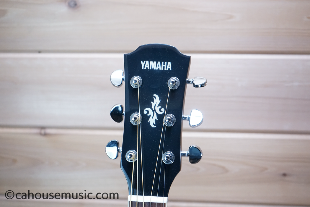 Yamaha APX600 Thinline Cutaway Oriental Blue Burst Acoustic-Electric Guitar Used