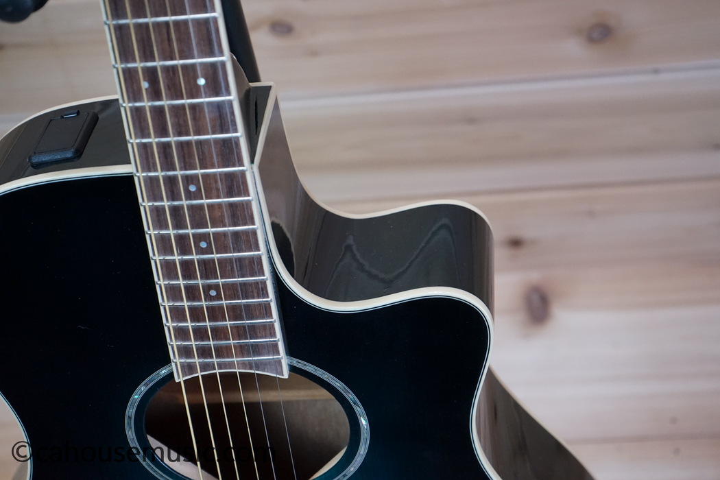 Yamaha APX600 Thinline Cutaway Oriental Blue Burst Acoustic-Electric Guitar Used