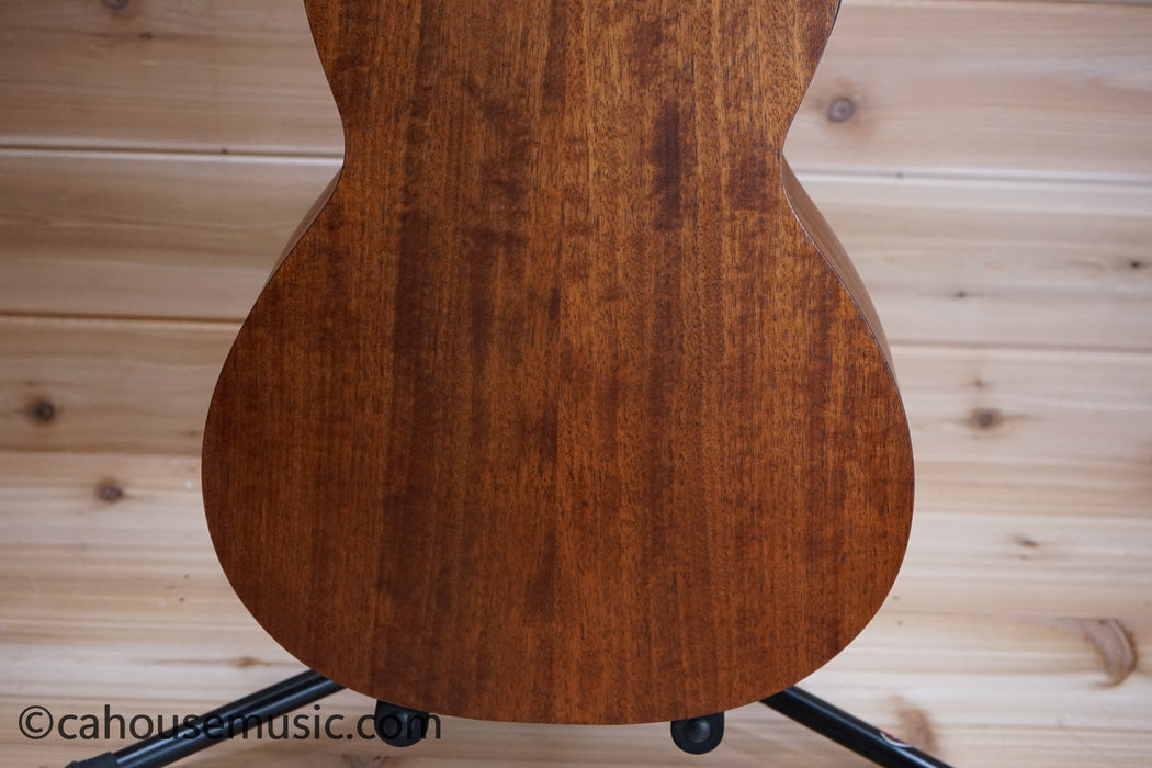 Ibanez PN12MHE Parlor Acoustic-Electric Guitar Open Pore Natural