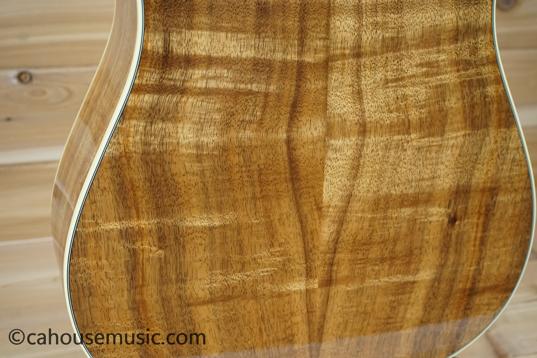 Gibson Hummingbird Custom Koa Acoustic Guitar - Honeyburst
