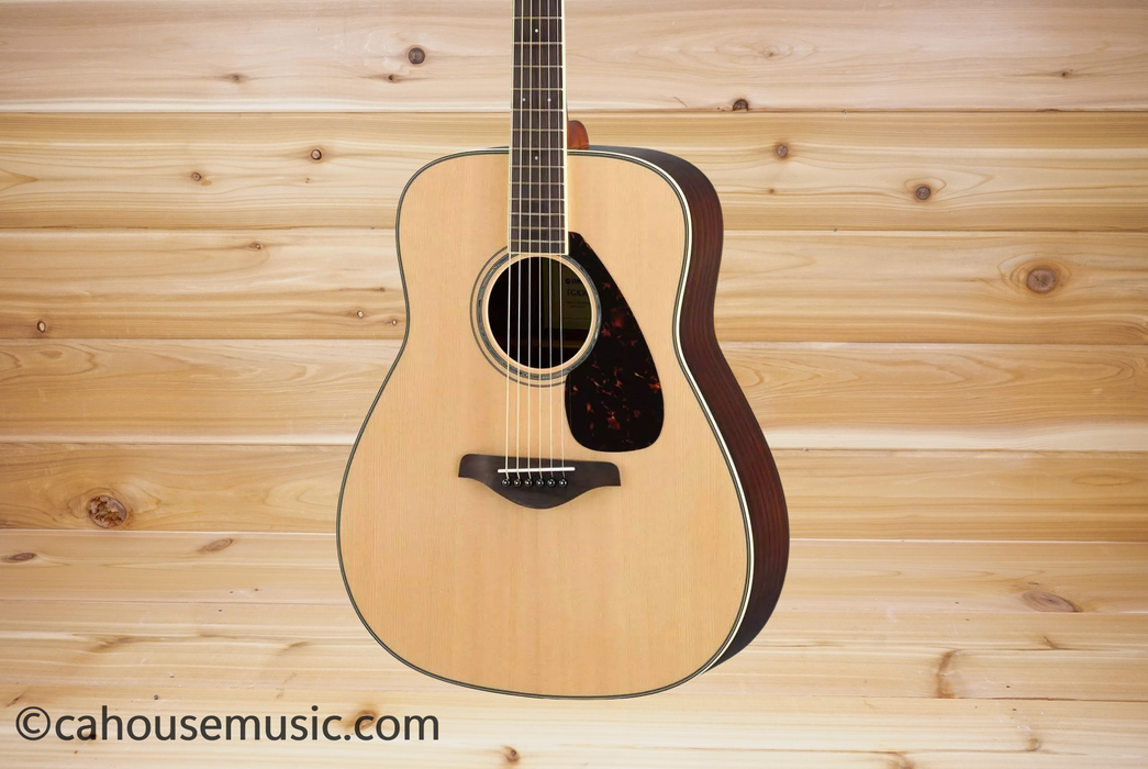 Yamaha FG830 Dreadnought Acoustic Guitar Natural