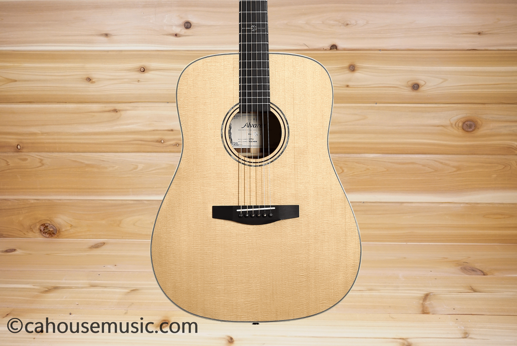 Alvarez LD70E Laureate Series Dreadnought Acoustic-Electric Guitar