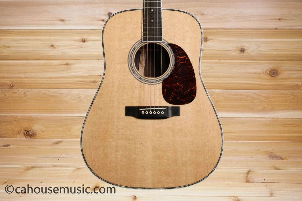 Martin D-35 Dreadnought Acoustic Guitar Natural