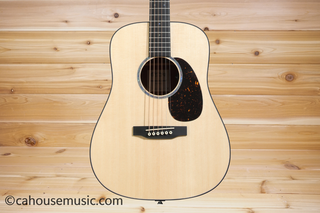 Martin D Jr-E Dreadnought Junior Acoustic-Electric Guitar Natural