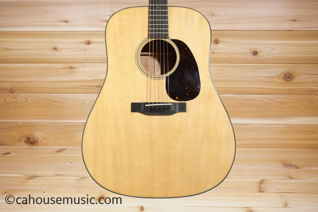 Martin Super D-18 Dreadnought Acoustic Guitar Natural