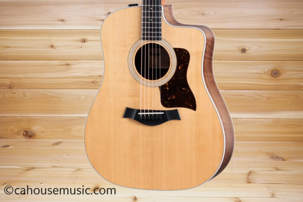 Taylor 210ce Dreadnought Acoustic-Electric Guitar