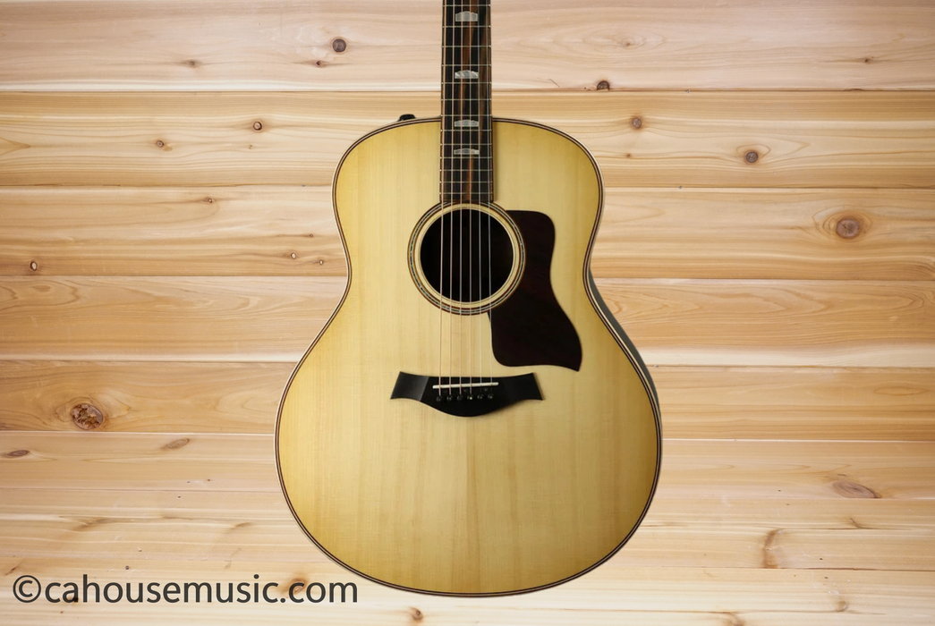 Taylor 818e Grand Orchestra Acoustic-Electric Guitar