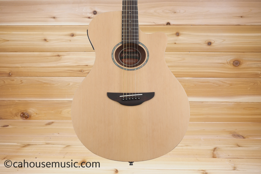 Yamaha APX600M Thinline Cutaway Acoustic-Electric Guitar Natural Satin