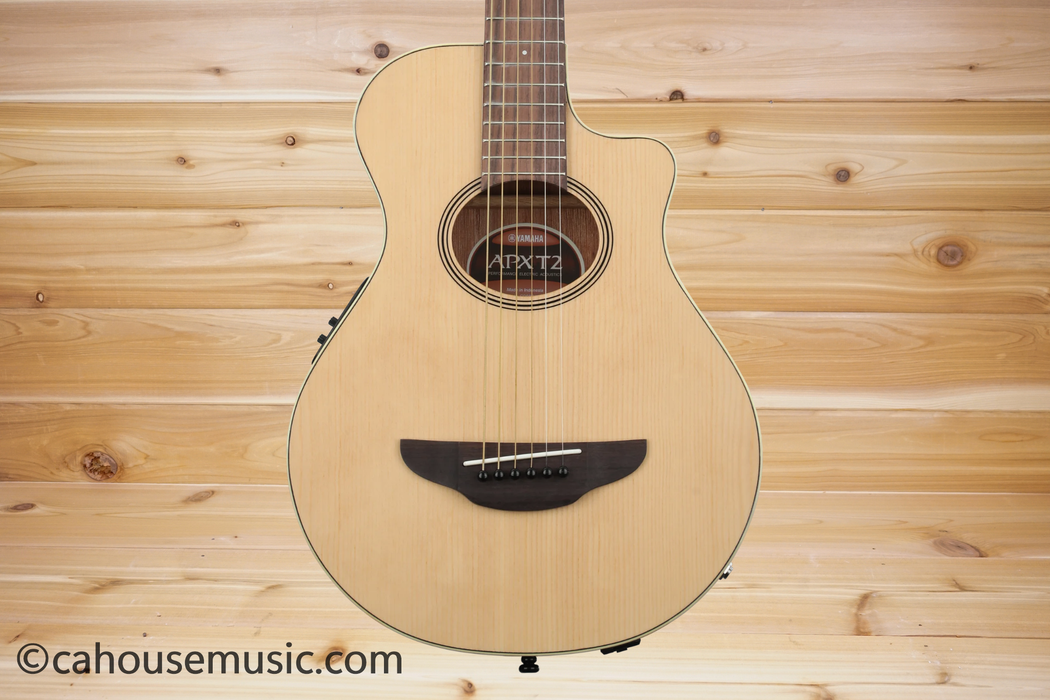 Yamaha APXT2 3/4-Size Thinline Cutaway Acoustic-Electric Guitar Natural