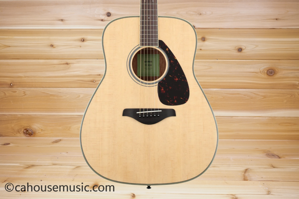 Yamaha FG820 Dreadnought Acoustic Guitar Natural