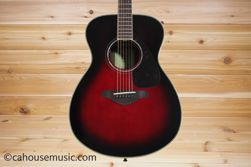 Yamaha FS830 DSR Concert Acoustic Guitar Dusk Sun Red
