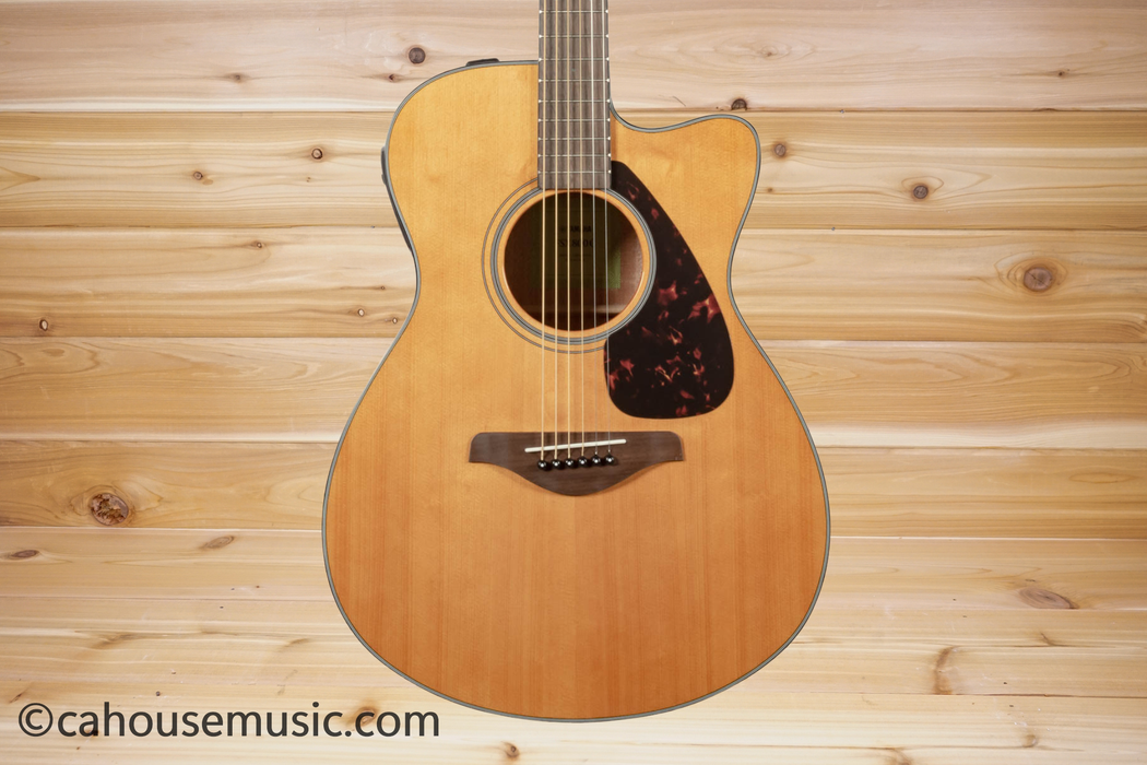 Yamaha FSX800C Vintage Natural Concert Cutaway Acoustic-Electric Guitar