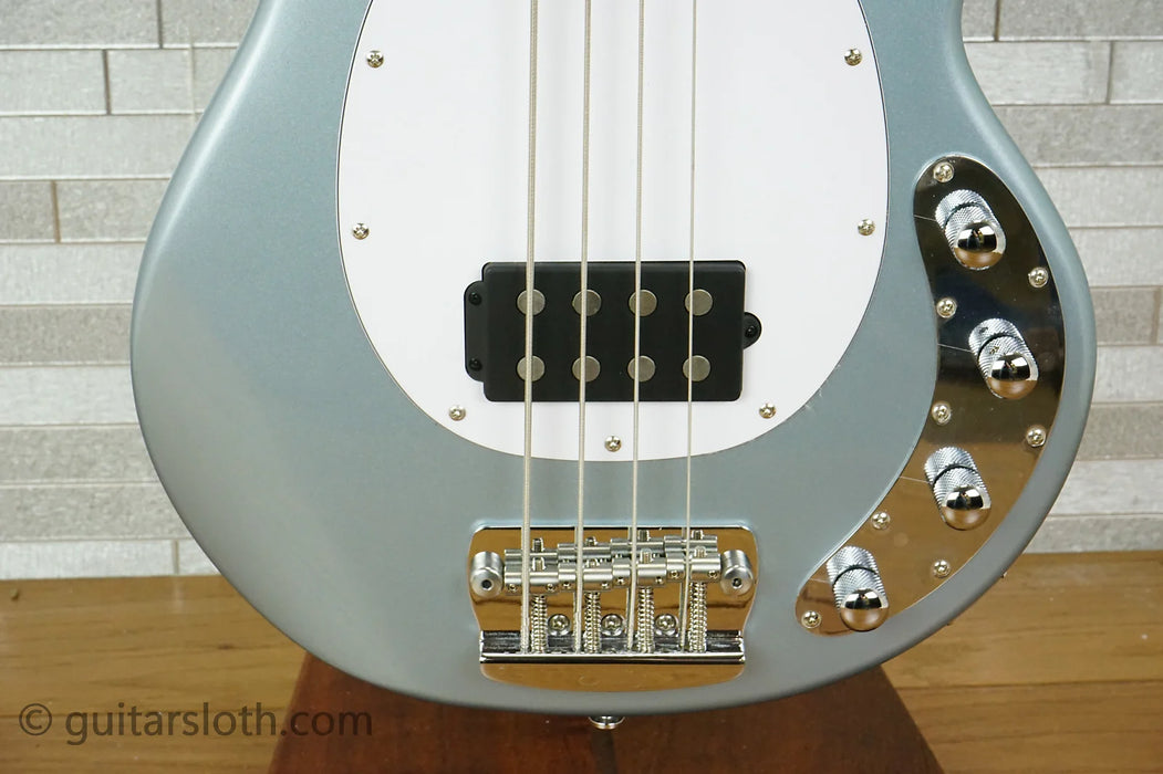 Sterling StingRay Ray34 - Firemist Silver