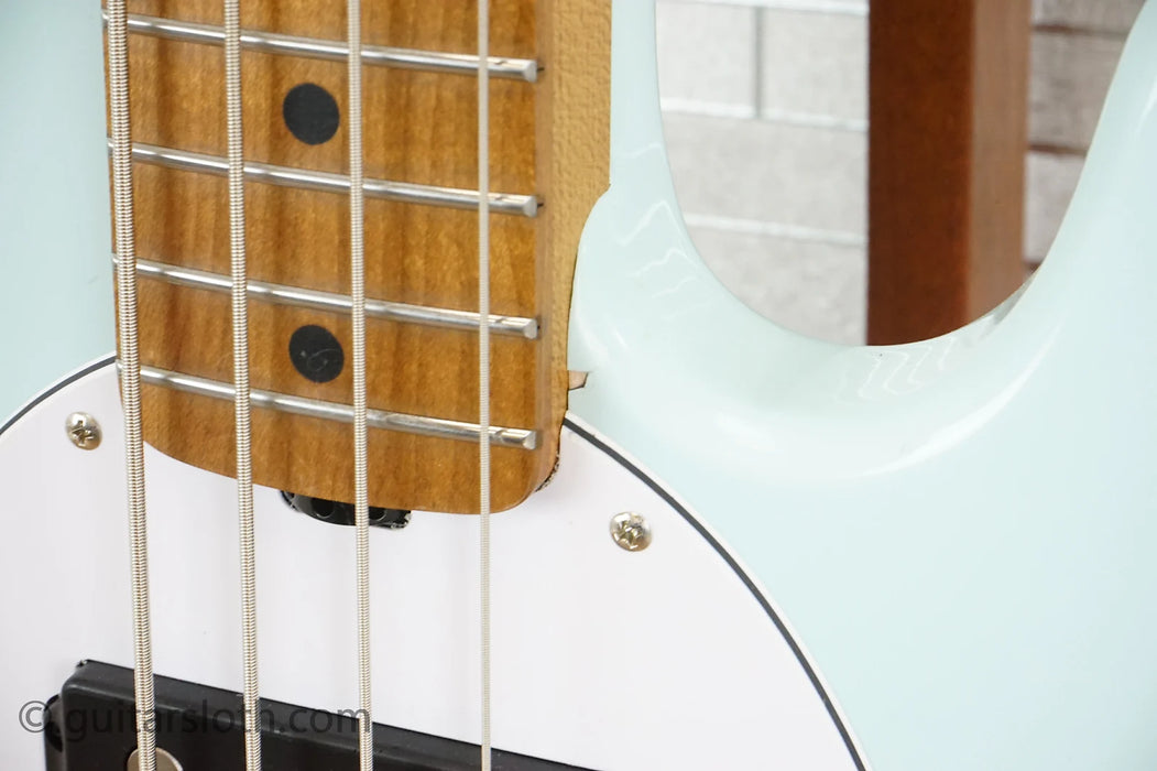 Sterling StingRay Ray34HH - Daphne Blue