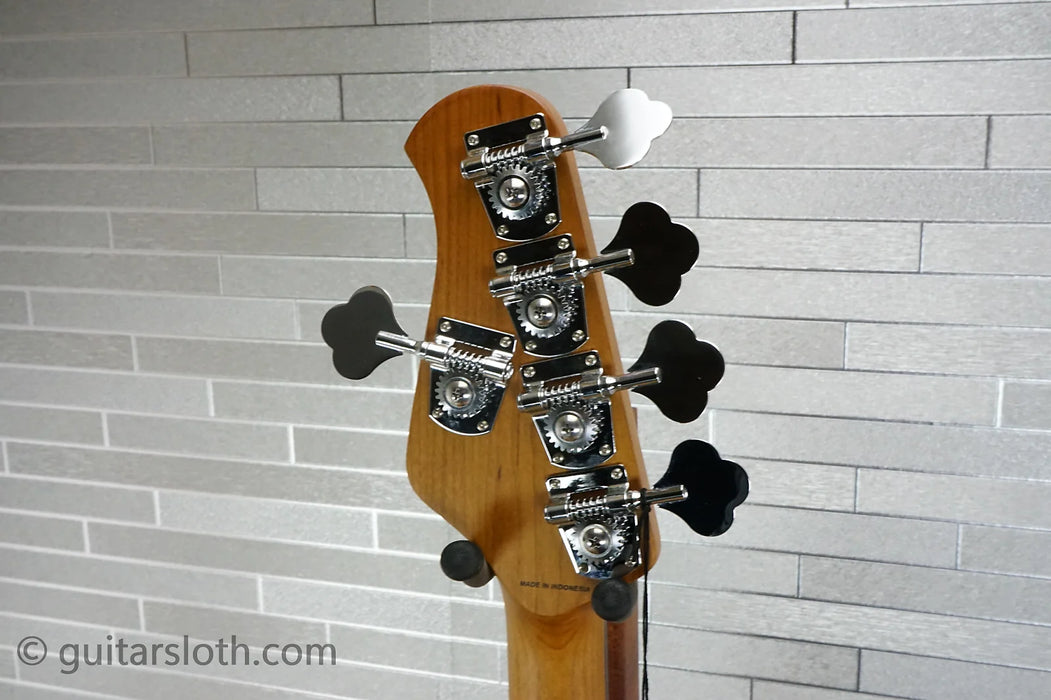 Sterling StingRay Ray35 - Dorado Green