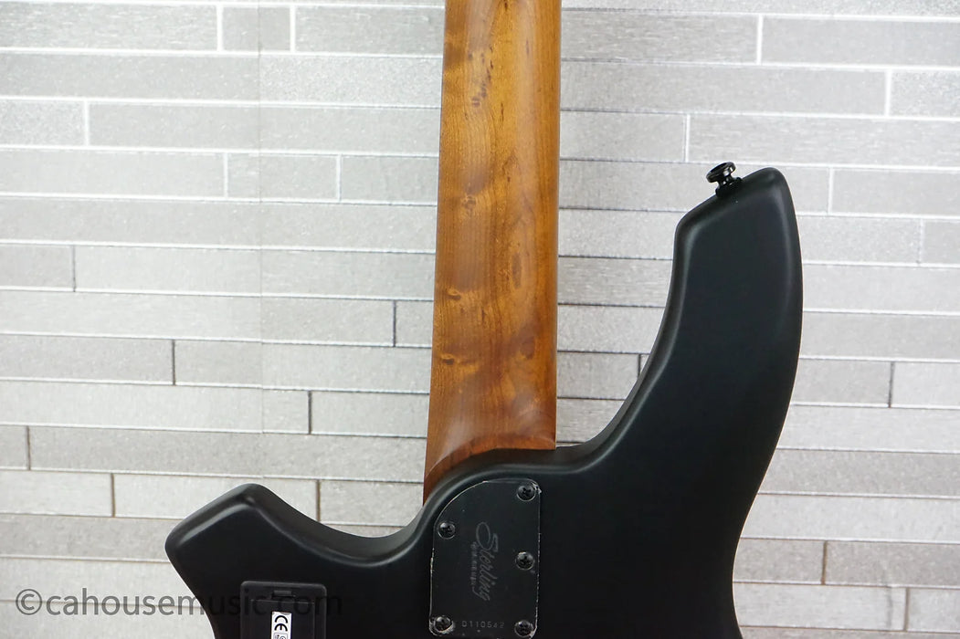 Sterling Bongo - Stealth Black