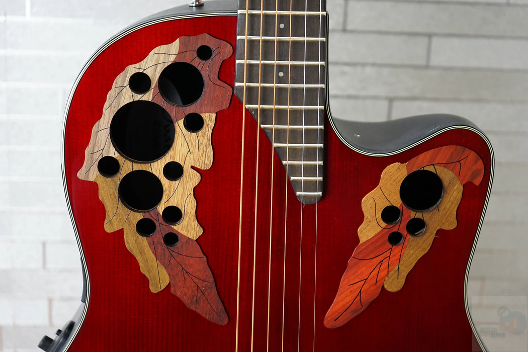 Ovation CE44 Celebrity Elite - Ruby Red
