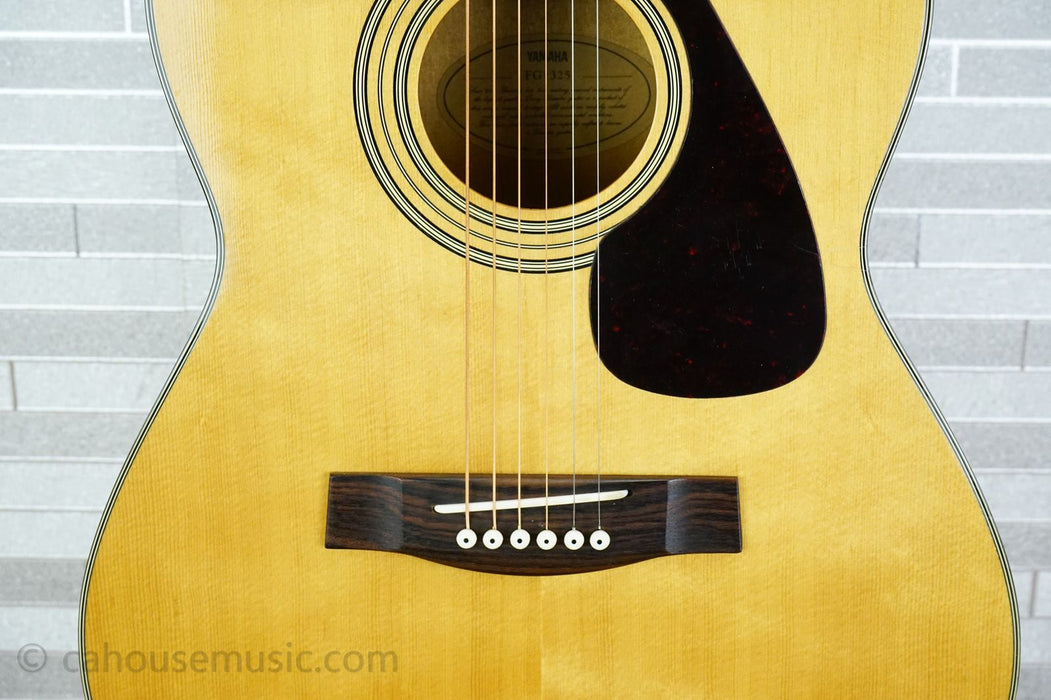 Yamaha F325 Dreadnought Acoustic Guitar - Natural
