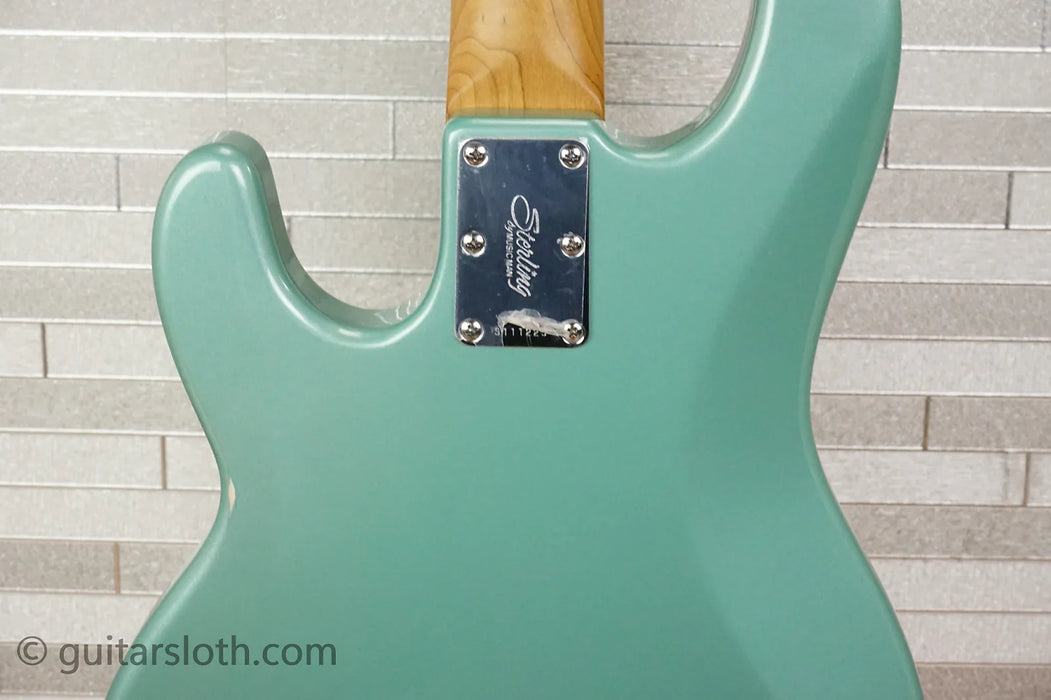 Sterling StingRay Ray34 - Dorado Green