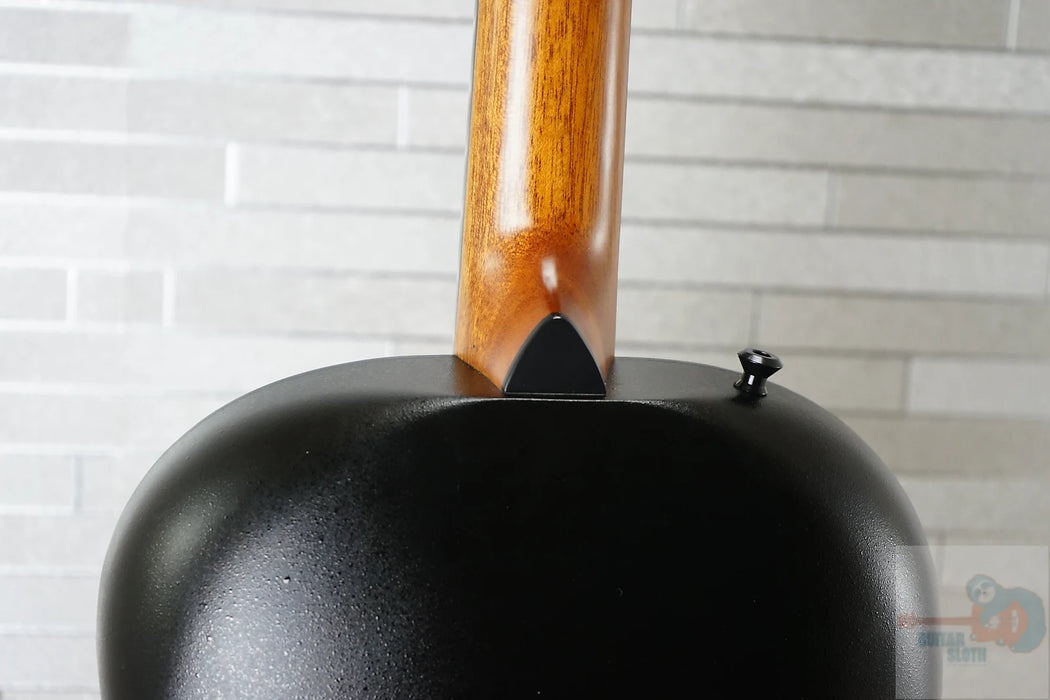 Ovation 1516 Pro Series Ultra Mid-Depth Non-Cutaway - Pitch Black