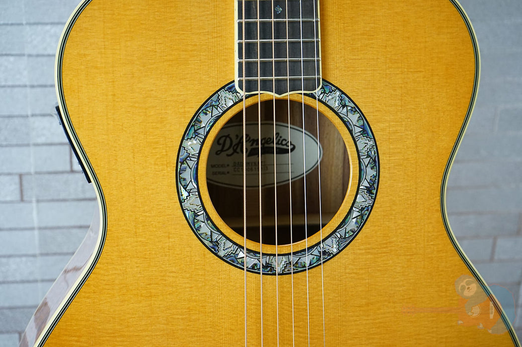 Aspen Exclusive D'Angelico Deluxe Tammany - Vintage Natural