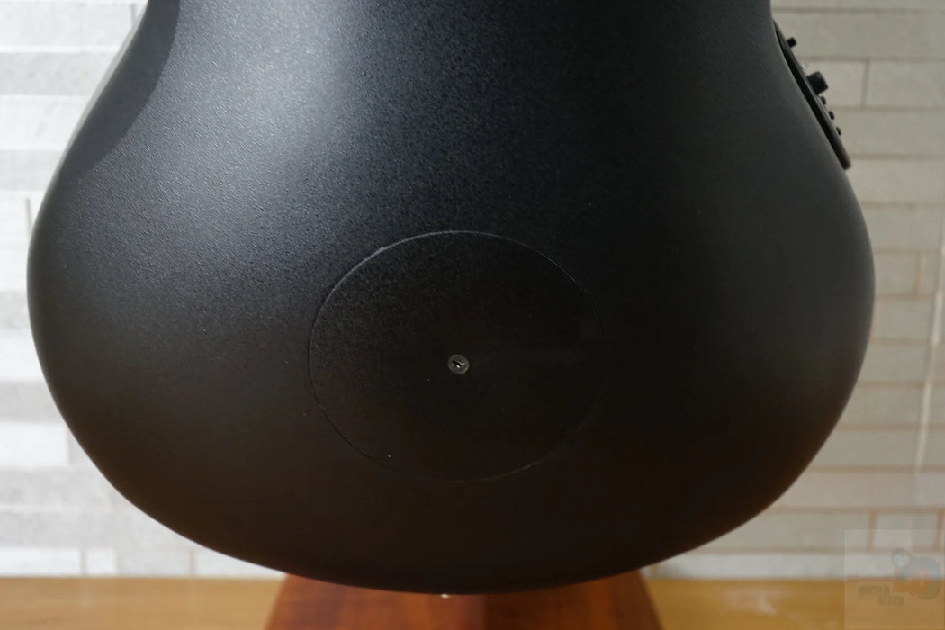 Ovation CE44 Celebrity Elite - Reverse Blue Burst