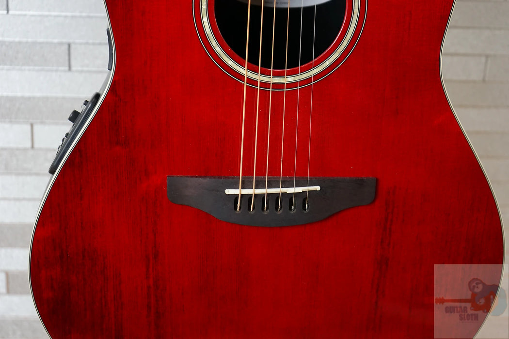 Ovation CS24-RR-G Celebrity Standard - Ruby Red
