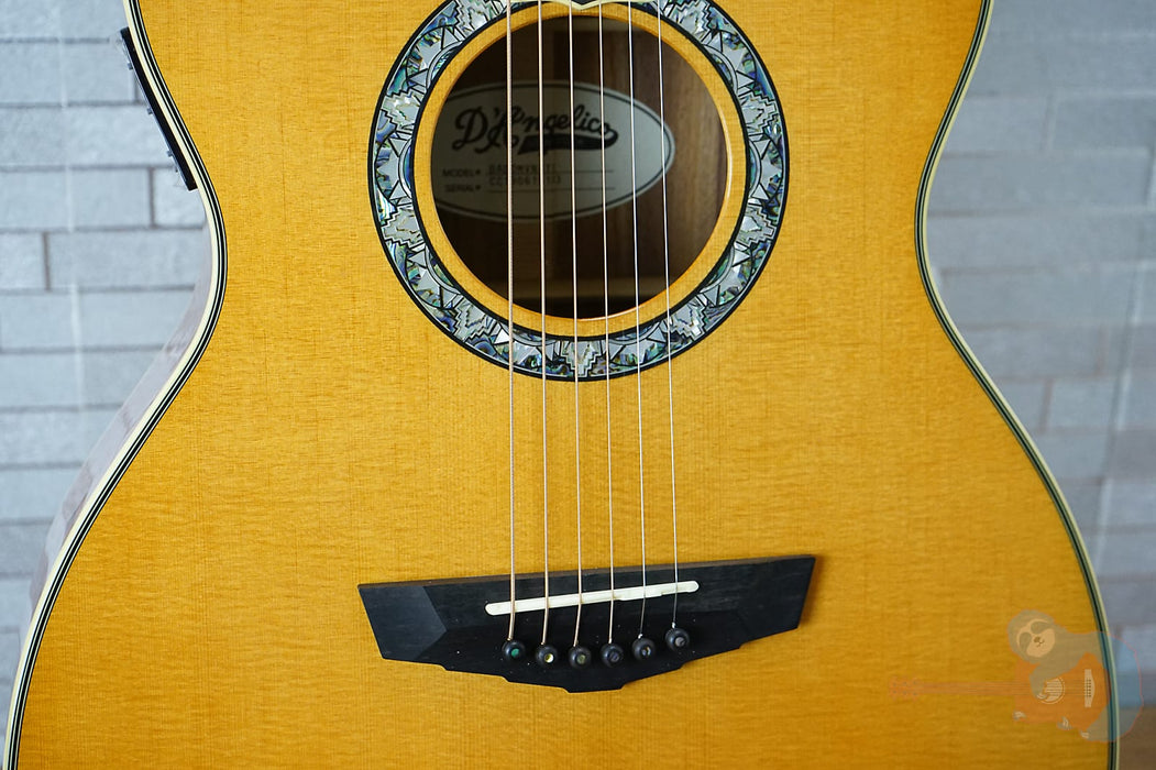 Aspen Exclusive D'Angelico Deluxe Tammany - Vintage Natural