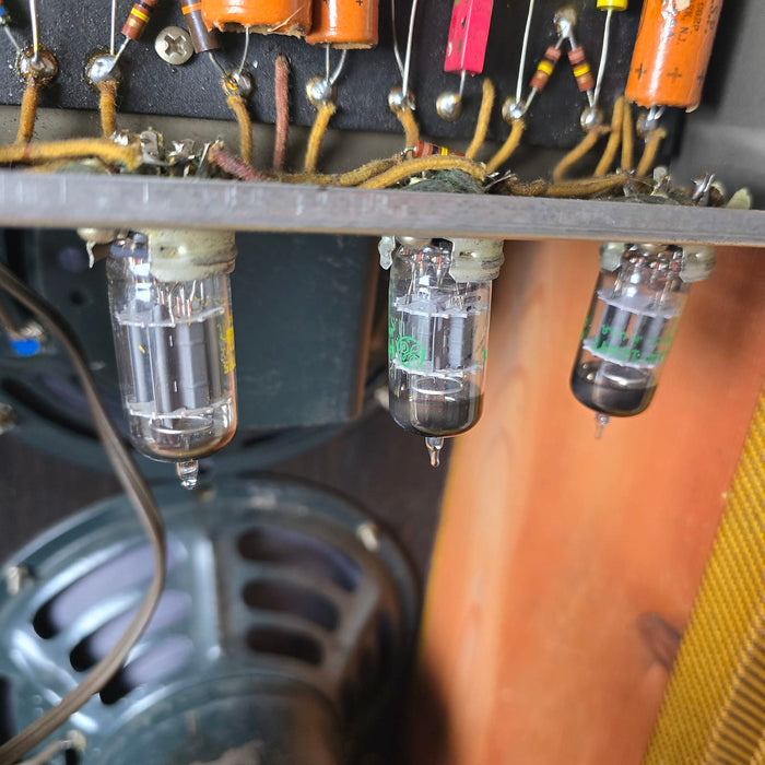 1955 Fender Bassman 5D6-A Narrow Panel 40-Watt 4x10" - Tweed