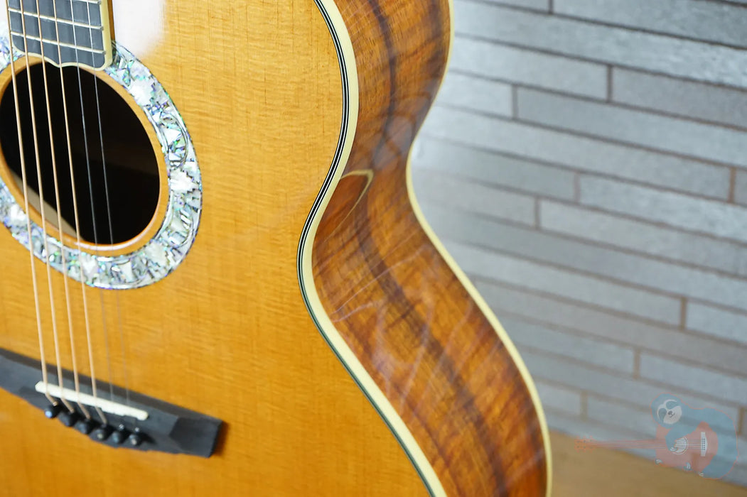 Deluxe Madison - Jumbo Acoustic w/ Hardshell Case- Limited Edition - Manufacturer's Sample