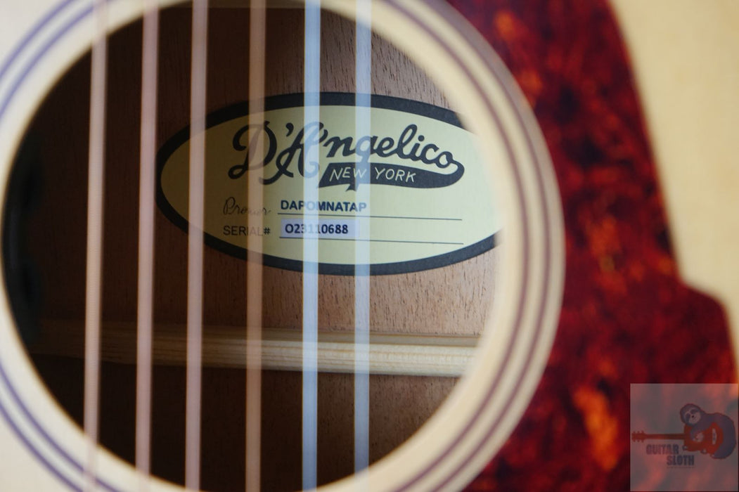 D'Angelico Premier Tammany with Electronics - Natural
