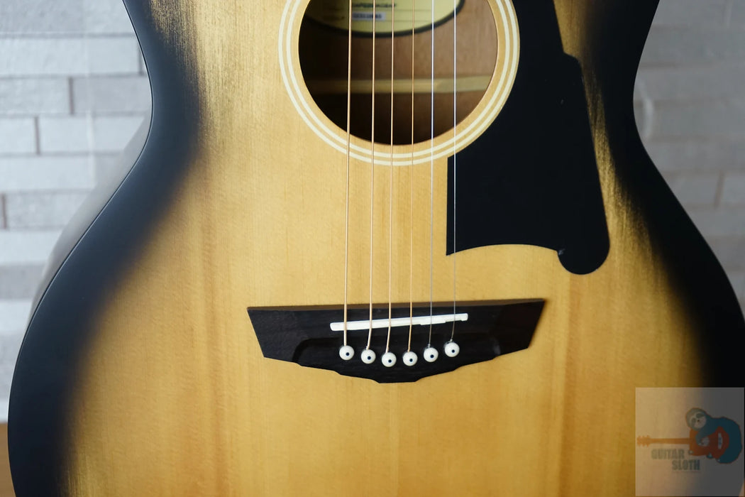 D'Angelico Premier Gramercy Grand Auditorium - Aged Burst