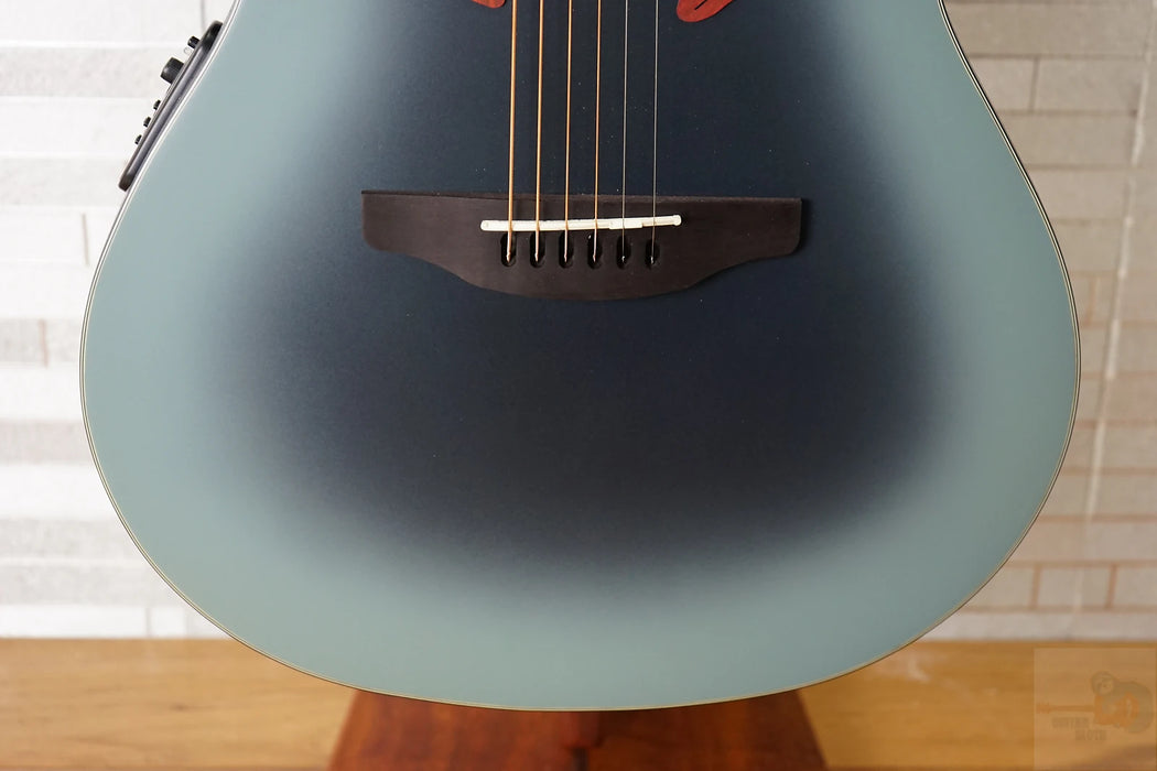 Ovation CE44 Celebrity Elite - Reverse Blue Burst