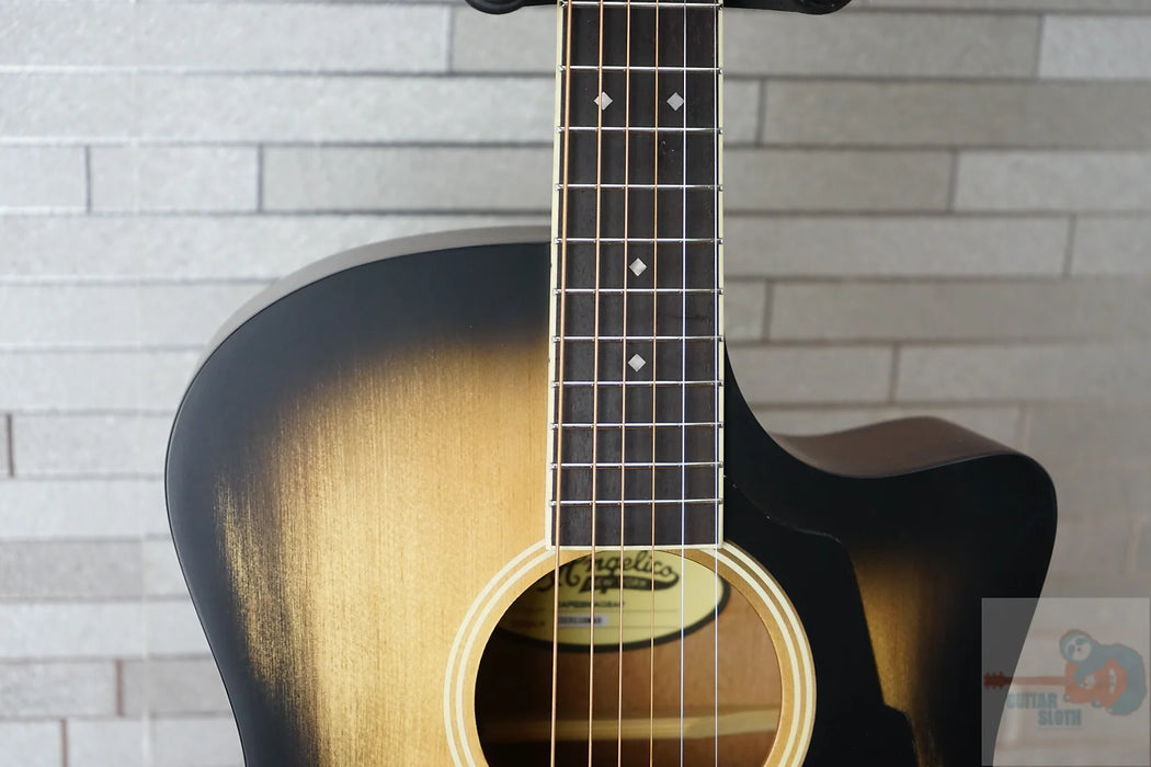 D'Angelico Premier Gramercy Grand Auditorium - Aged Burst