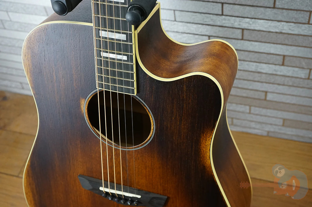 D'Angelico Deluxe Bowery - Aged Natural