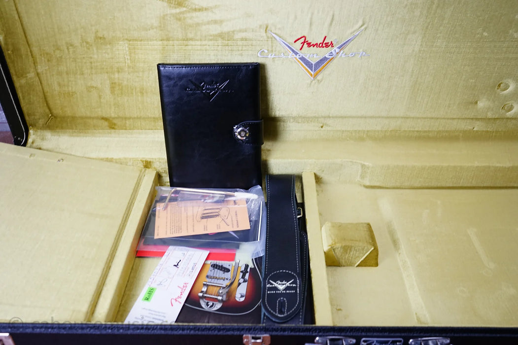 Fender American Custom Stratocaster® NOS, 2A Flame Maple Fingerboard, Honey Blonde