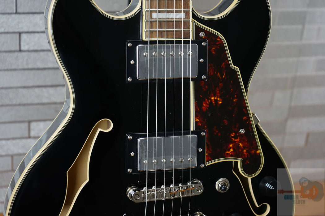 D'Angelico Premier Mini DC with Walnut Fretboard - Black