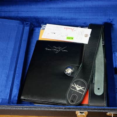 Fender Custom Shop 2025 LTD Roasted Bighead 1966 Stratocaster Super Heavy Relic - Aged Black