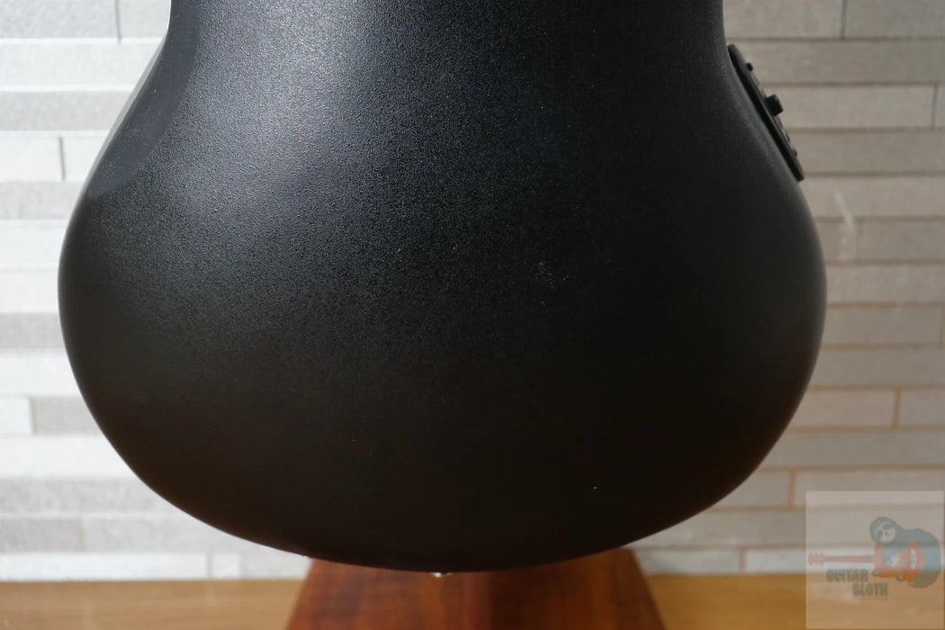 Ovation Celebrity Standard Plus CS24X-7C Mid Depth - Cognac Burst