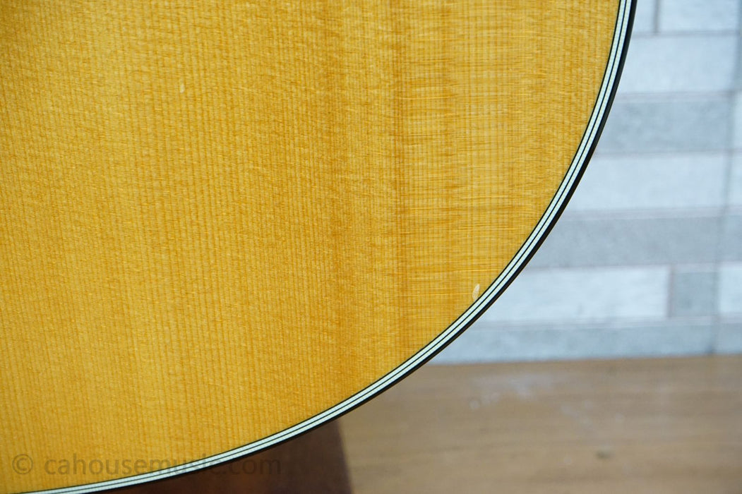 Taylor 618e 2015 – Natural – Extreme Flamed Maple Back & Sides