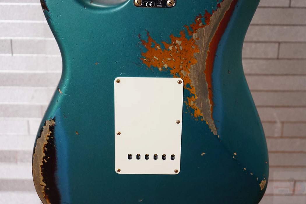 Fender Custom Shop 2025 61' Stratocaster Heavy Relic - Aged Ocean Turqouise over 3-Color Sunburst
