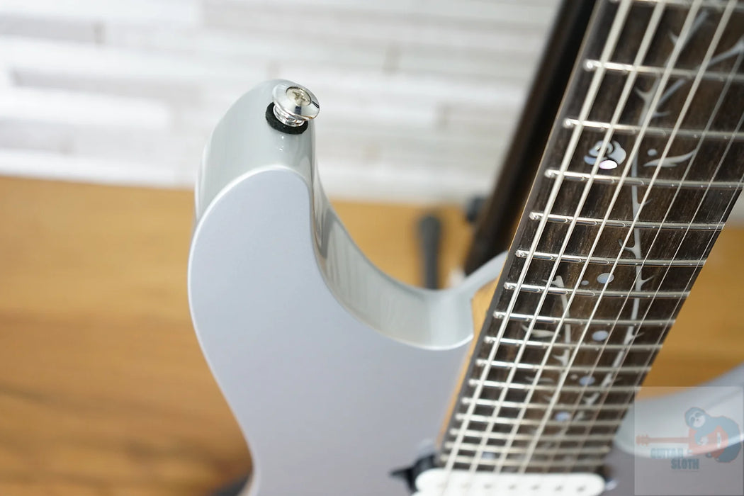 Ibanez TOD70 Tim Henson Signature - Classic Silver