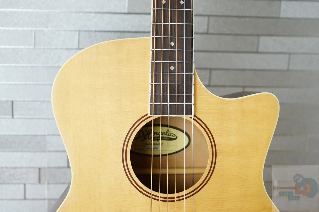 D'Angelico Premier Gramercy Grand Auditorium - Natural