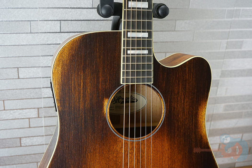 D'Angelico Deluxe Bowery - Aged Natural