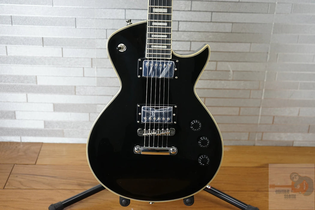 Tagima Mirach Guitar - Gloss Black - With Hardshell Case