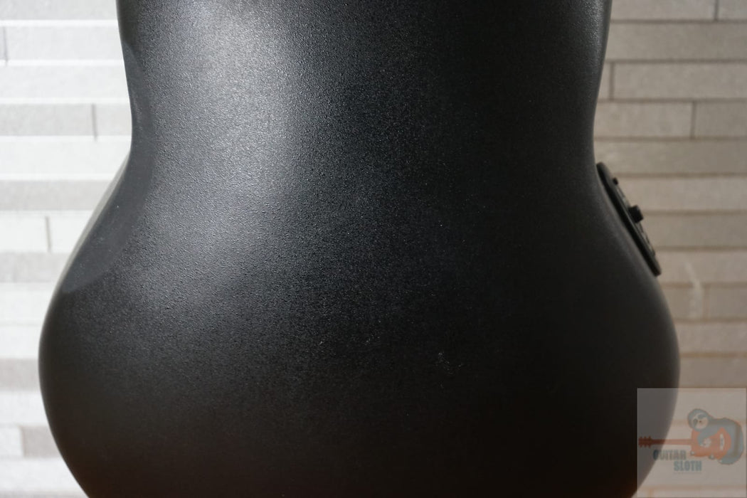 Ovation Celebrity Standard Plus CS24X-7C Mid Depth - Cognac Burst