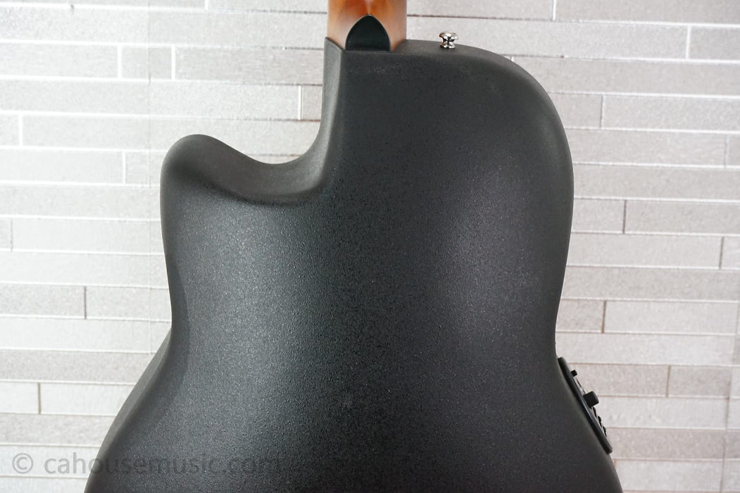 Ovation CE44 Celebrity Elite - 2-Color Sunburst