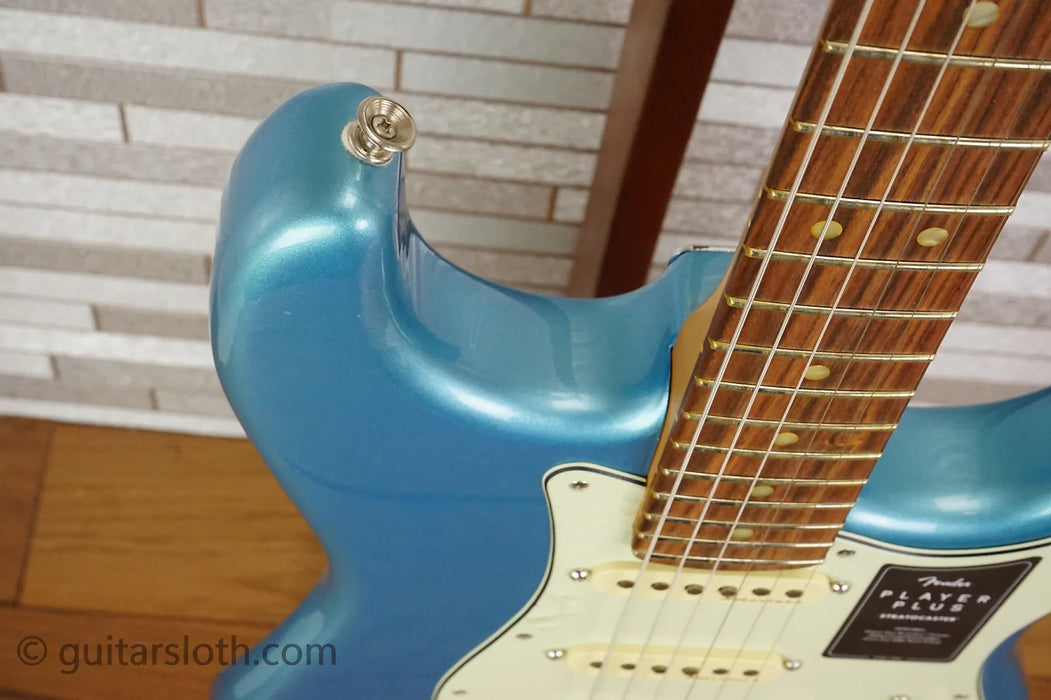 Fender Player Plus Stratocaster - Opal Spark